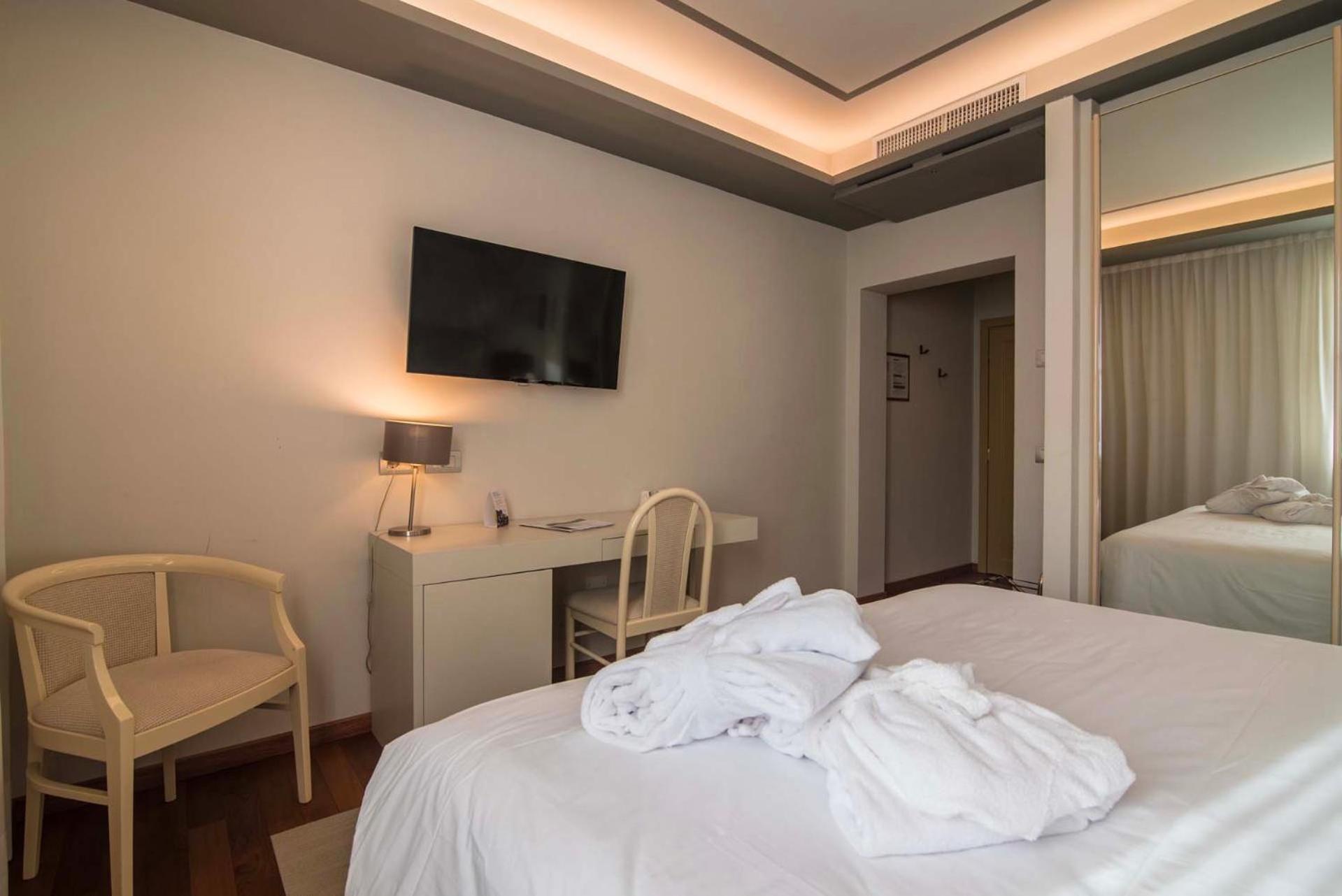 Terme Preistoriche Resort & Spa モンテグロット・テルメ エクステリア 写真